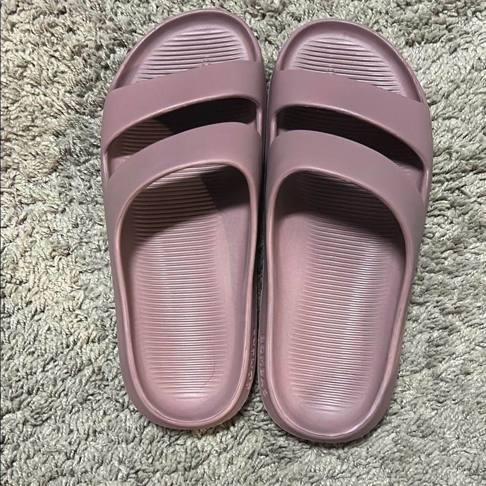 Bombas Stylish Mauve Slide Sandals